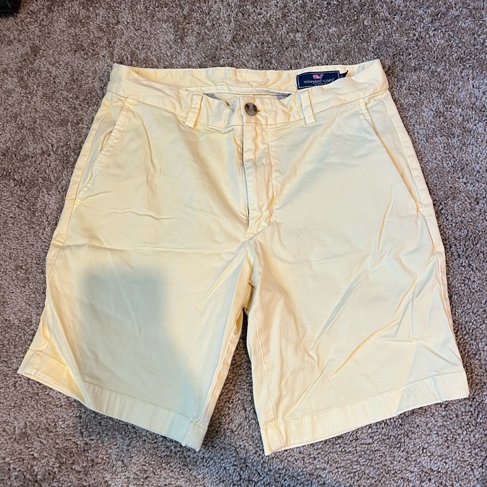 Vineyard vines breaker shirt yellow